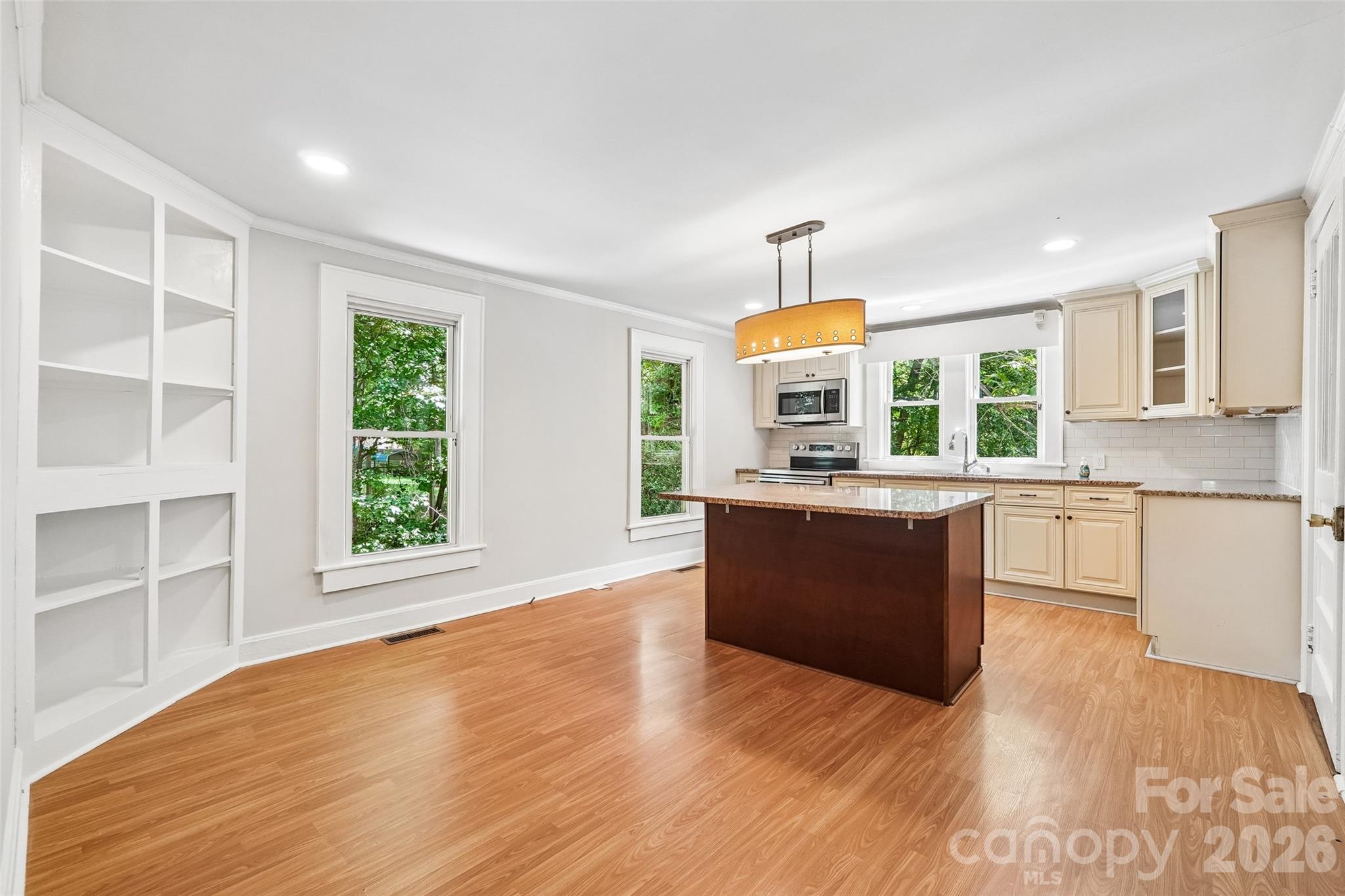35 Marsh Avenue Property Photo 16