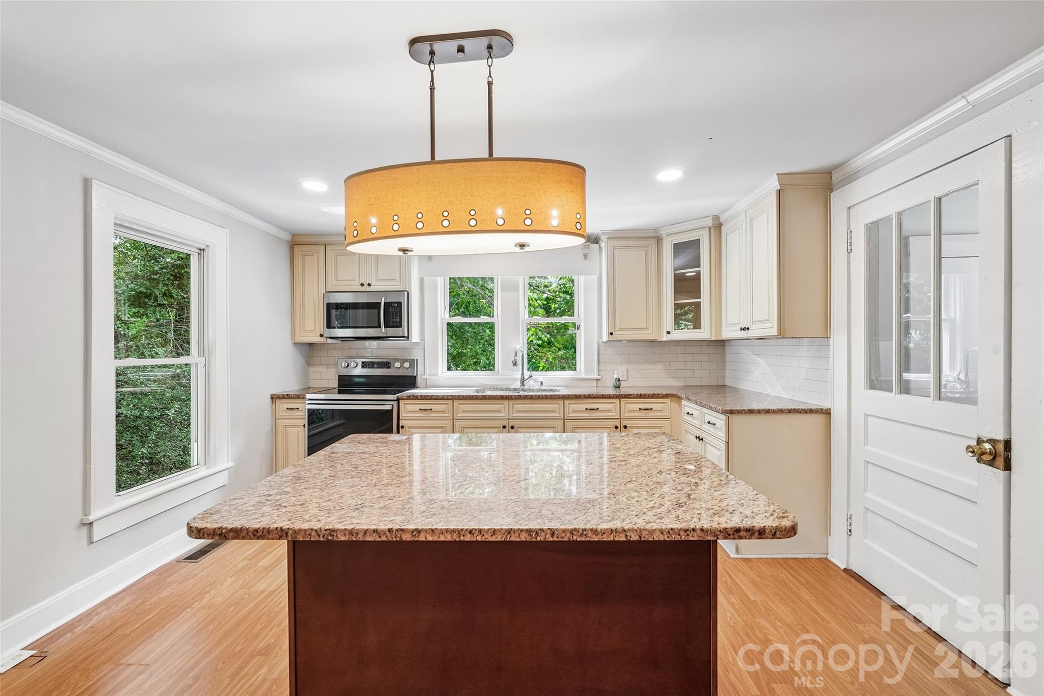 35 Marsh Avenue Property Photo 17
