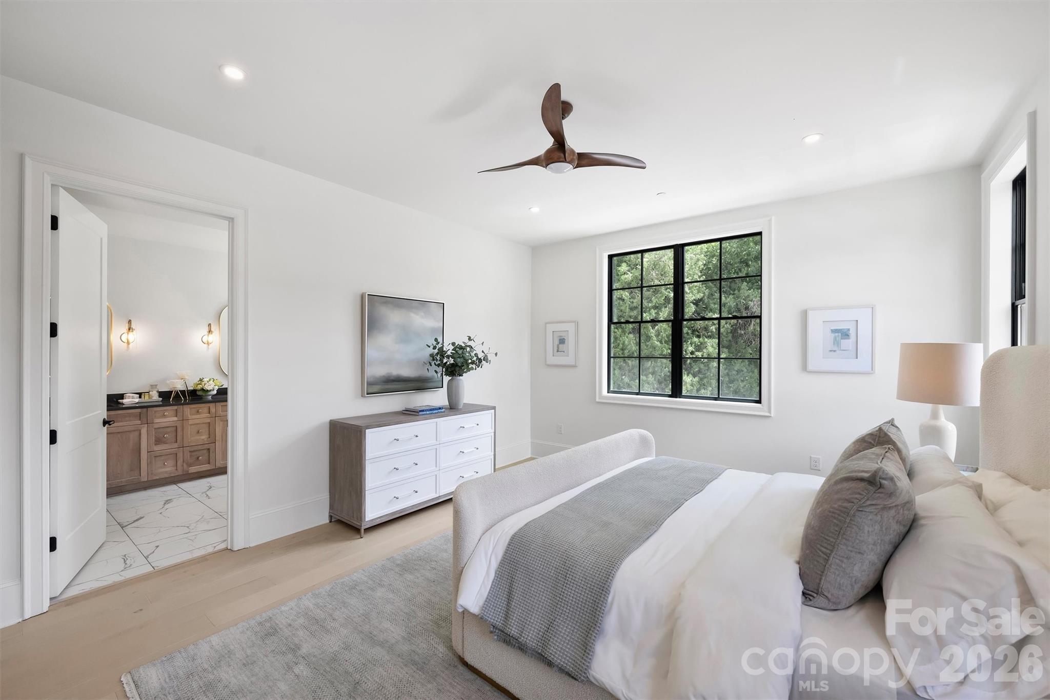 409 Queens Road 204 Property Photo 19