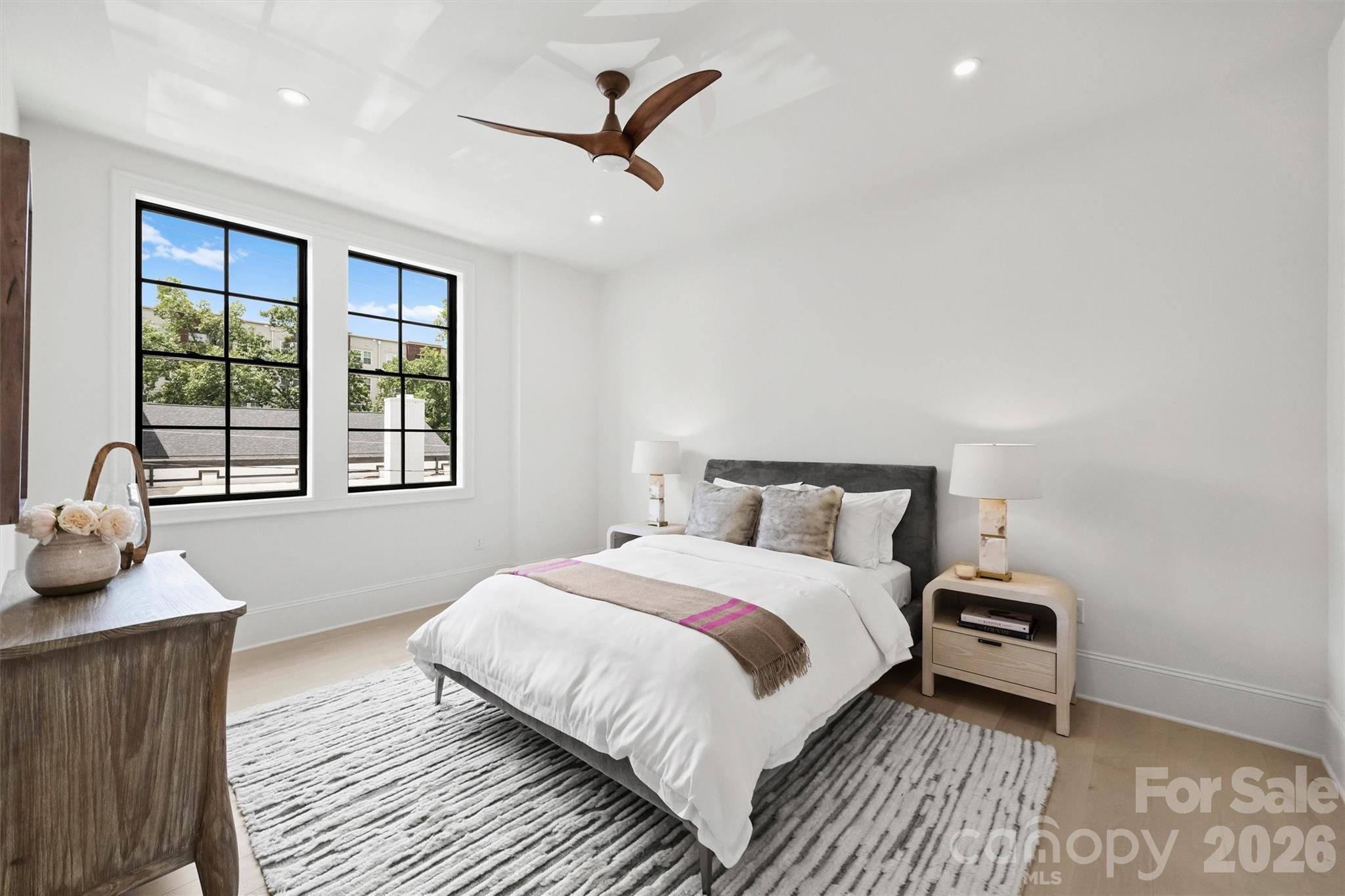 409 Queens Road 204 Property Photo 28