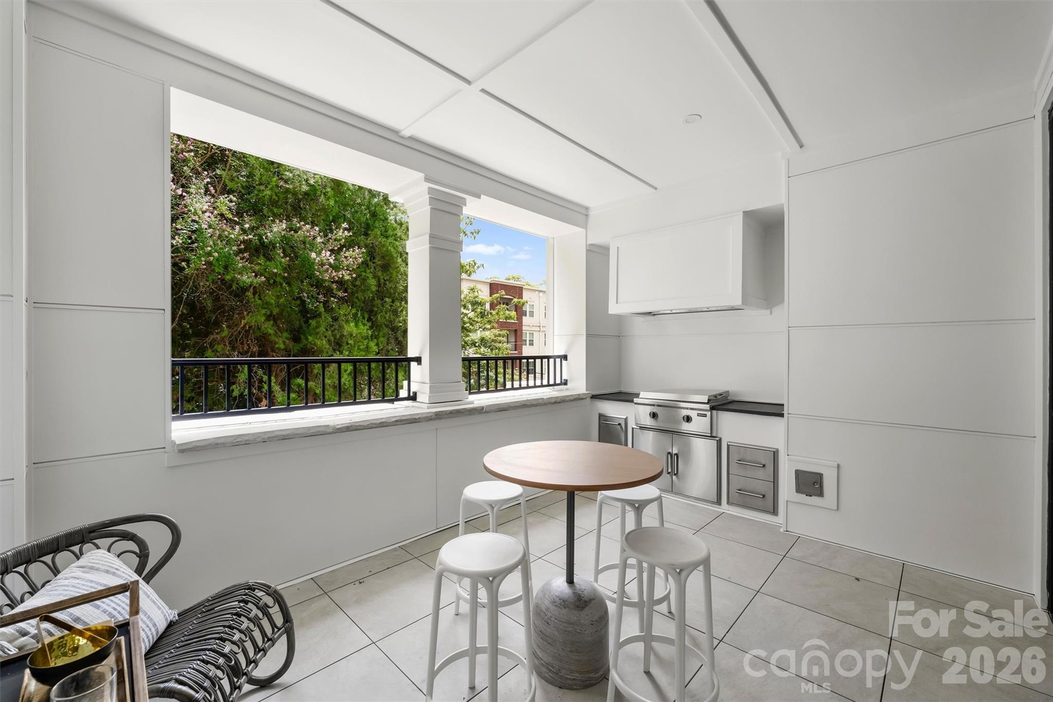 409 Queens Road 204 Property Photo 37