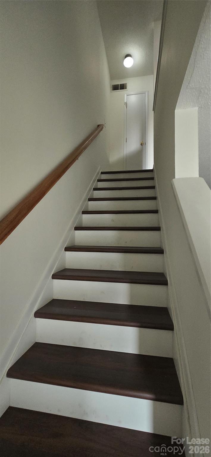 3109 Heathstead Place Property Photo 7