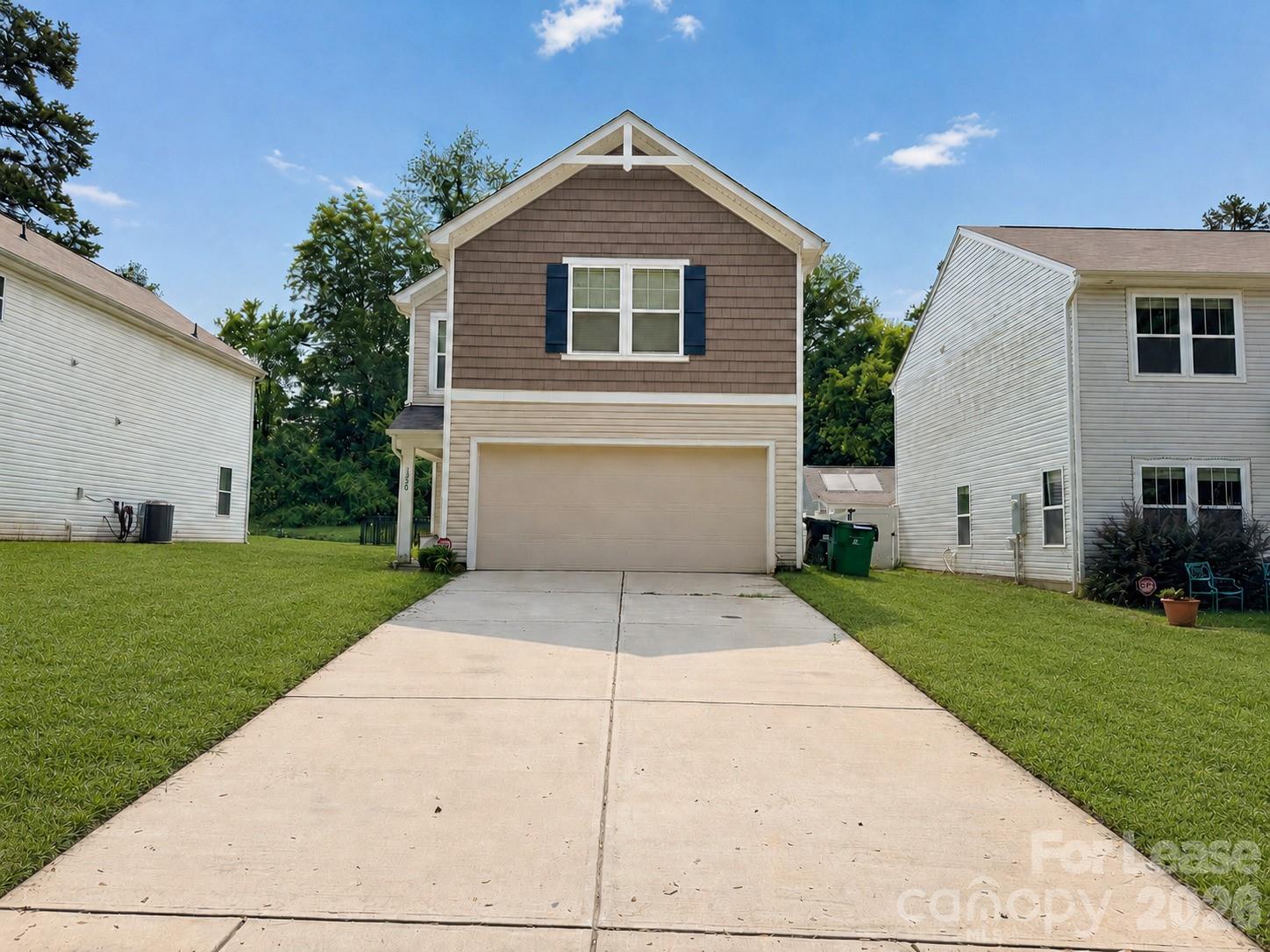 3220 Capitol Drive Property Photo 1