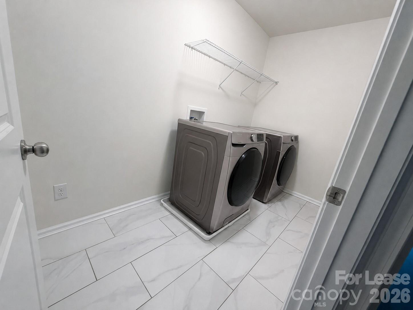 3220 Capitol Drive Property Photo 10