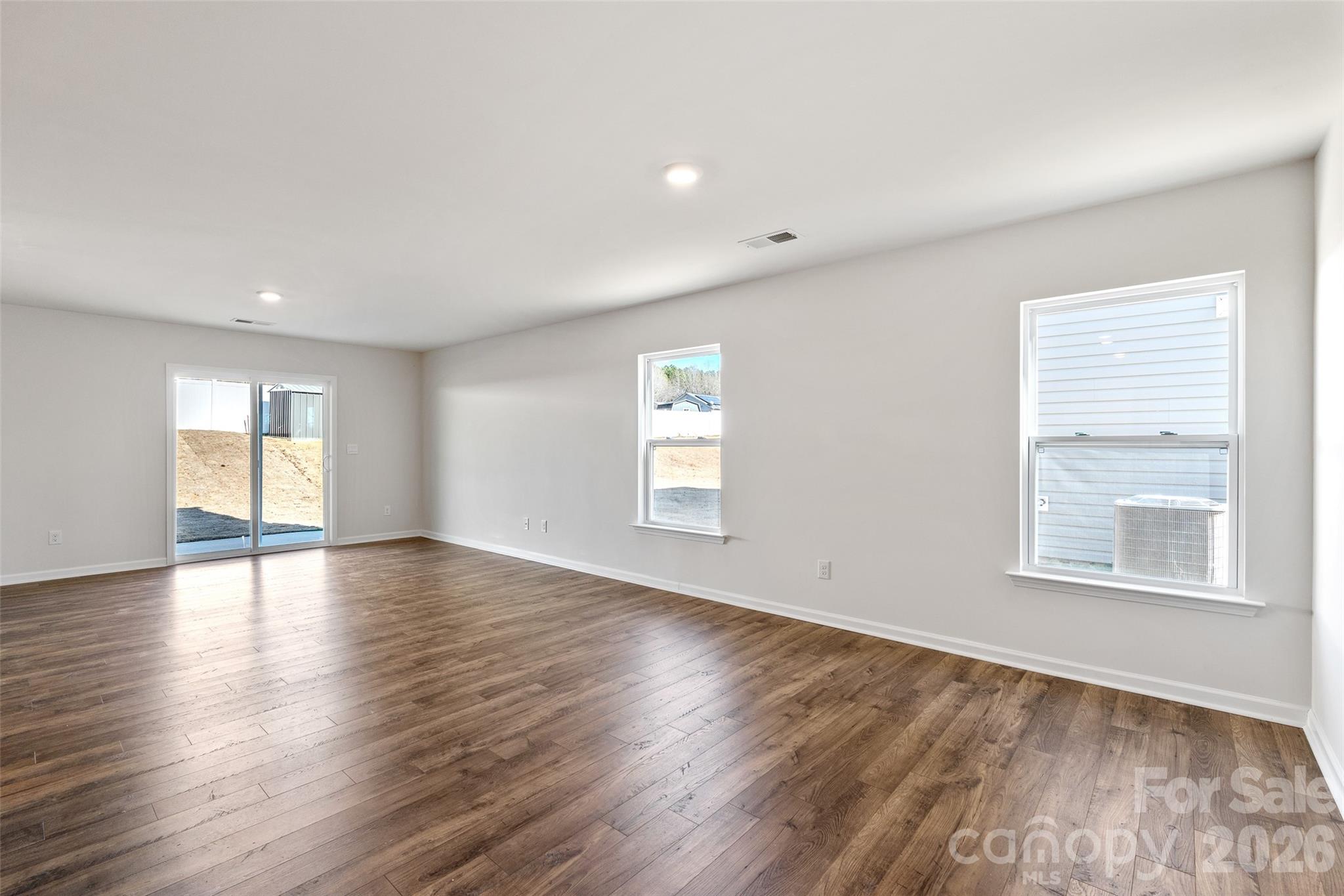 218 Lauren Lane Property Photo 11