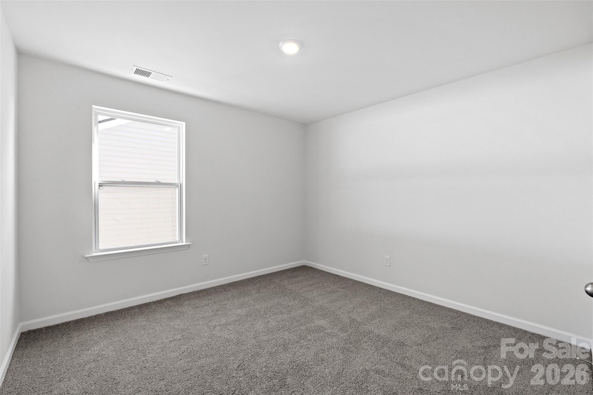 218 Lauren Lane Property Photo 14