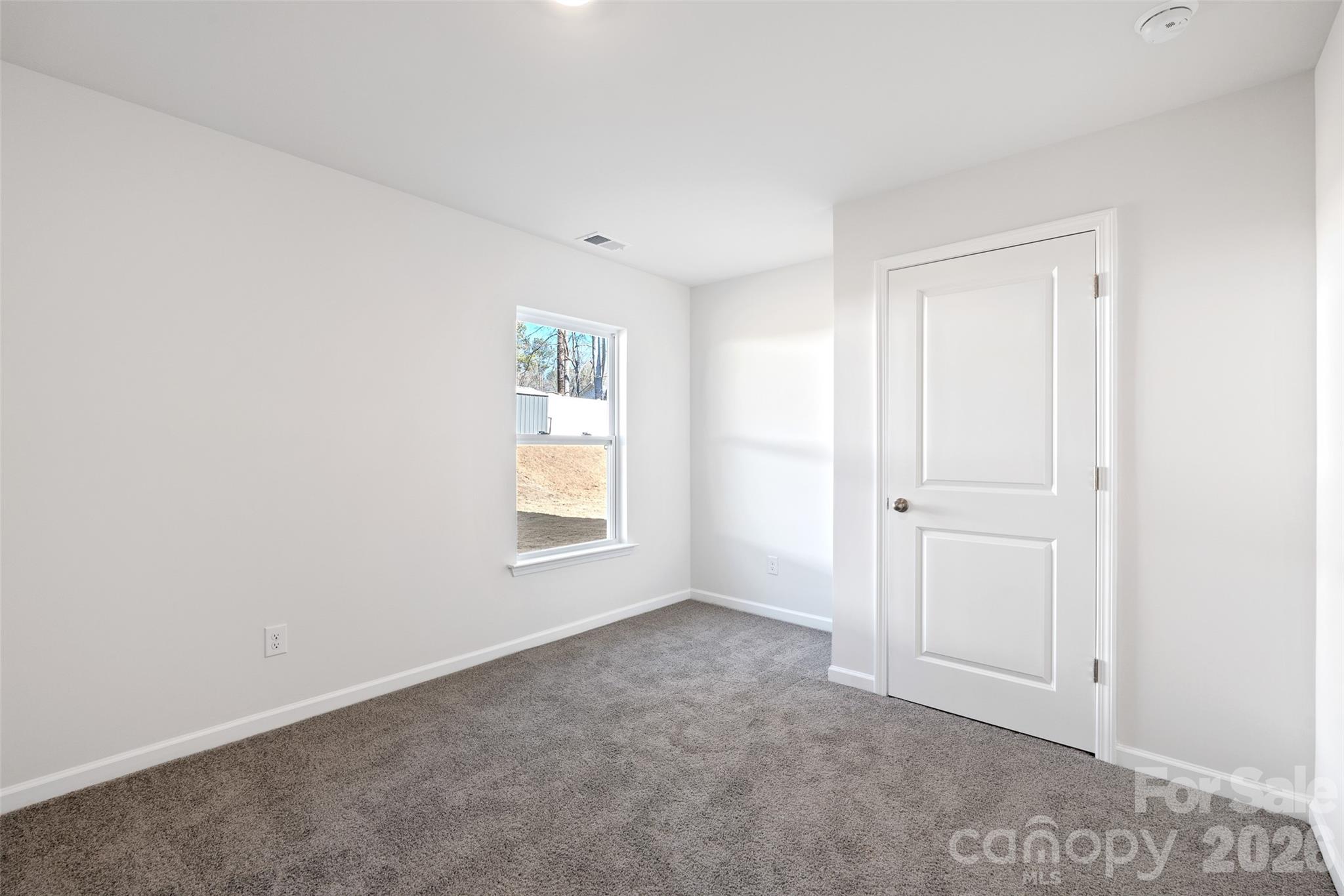 218 Lauren Lane Property Photo 21