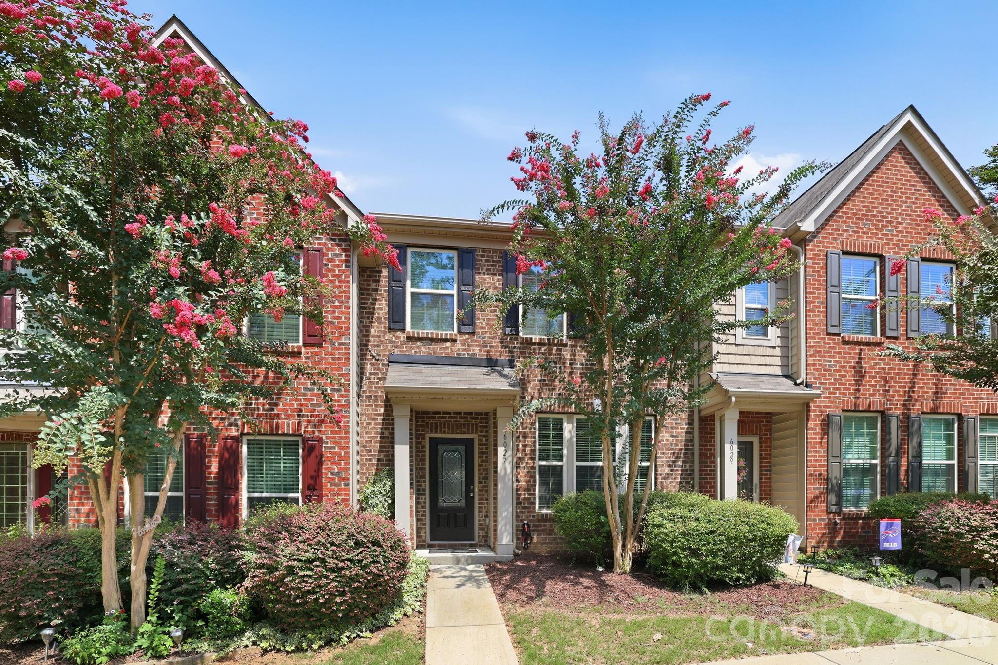 6027 Turkey Oak Lane Property Photo 1