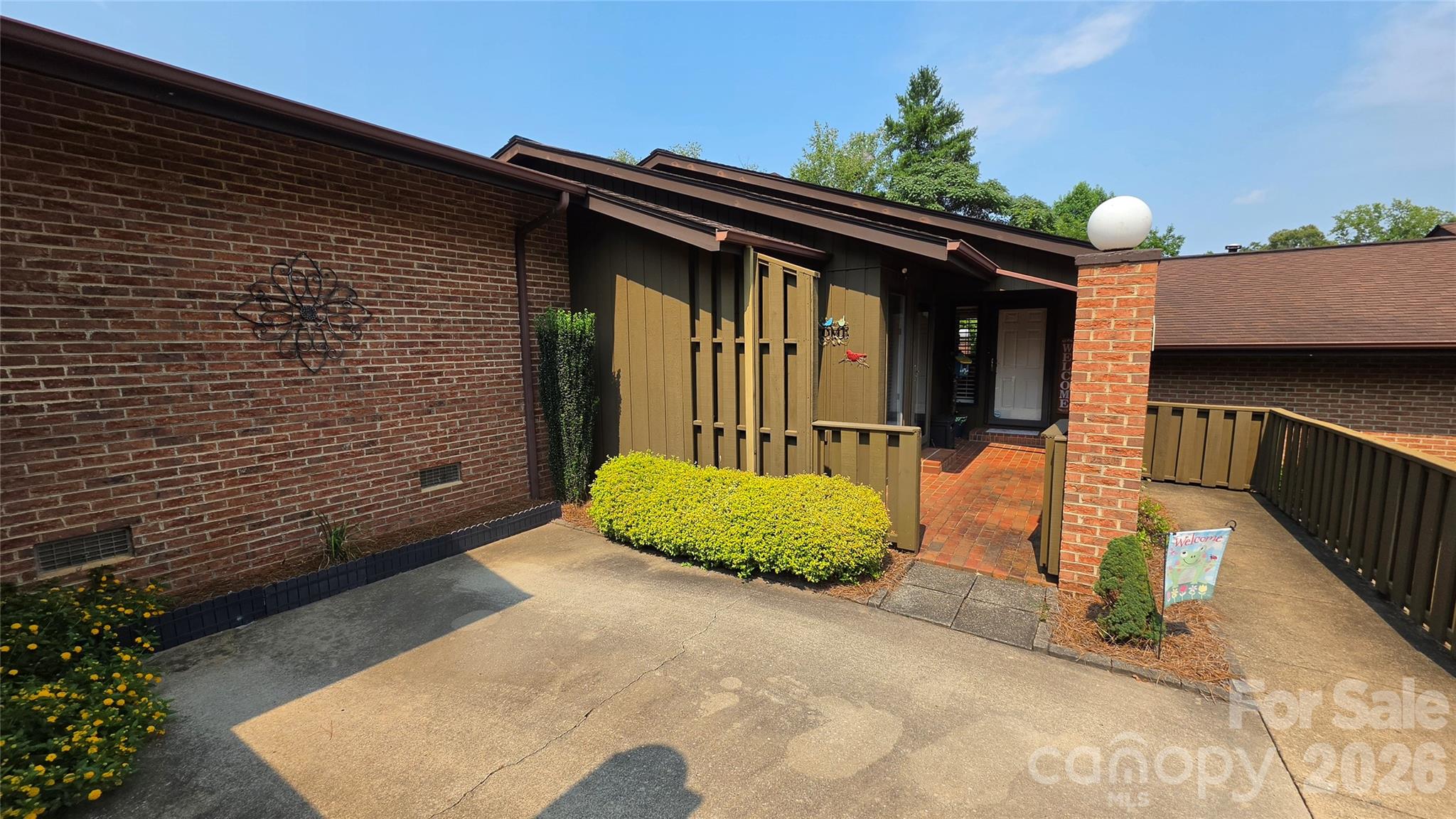 1328 Radio Road Property Photo 2