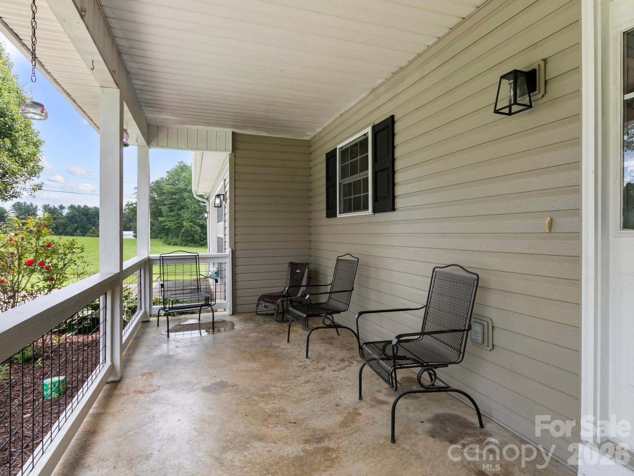 11 Cathy Court Property Photo 5
