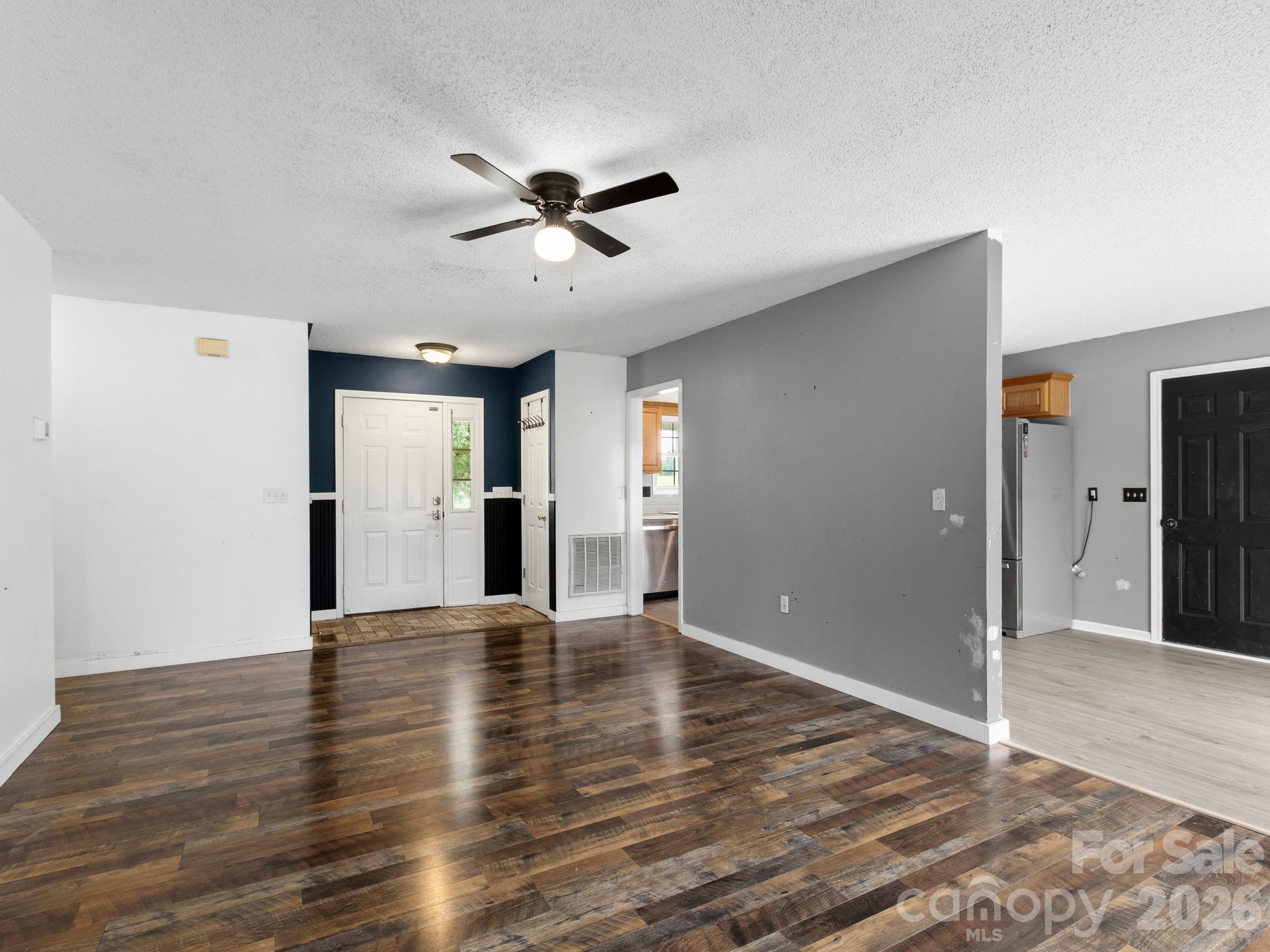 11 Cathy Court Property Photo 9