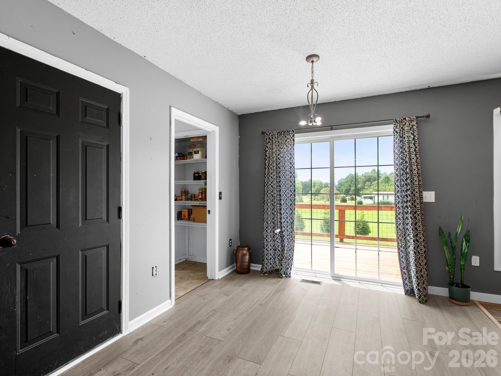 11 Cathy Court Property Photo 15