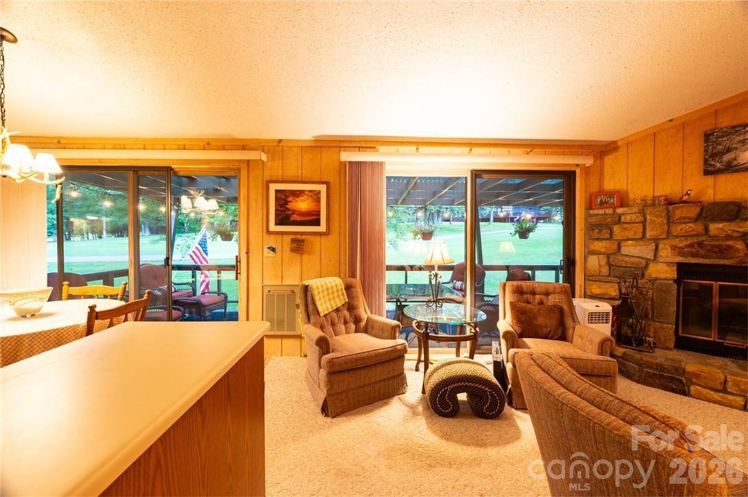 107 Grassy Gap Loop Road Property Photo 13