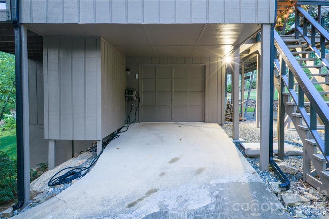 107 Grassy Gap Loop Road Property Photo 34