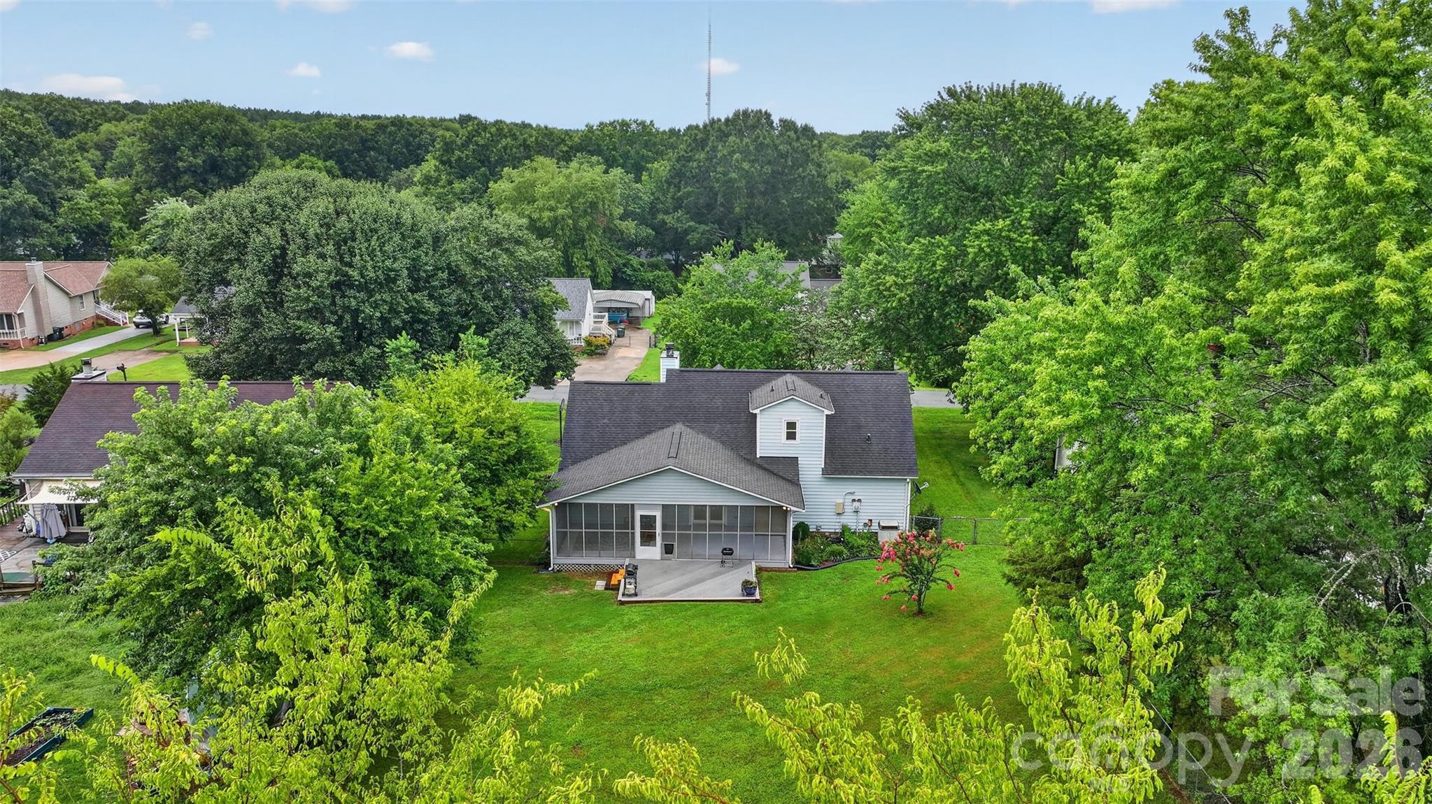 3550 Farm Lake Drive Property Photo 6