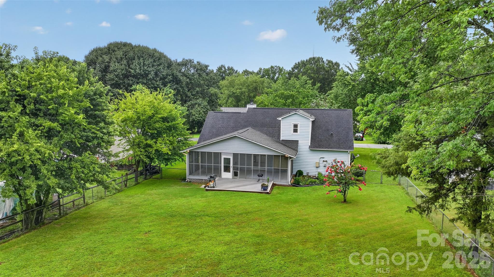 3550 Farm Lake Drive Property Photo 7
