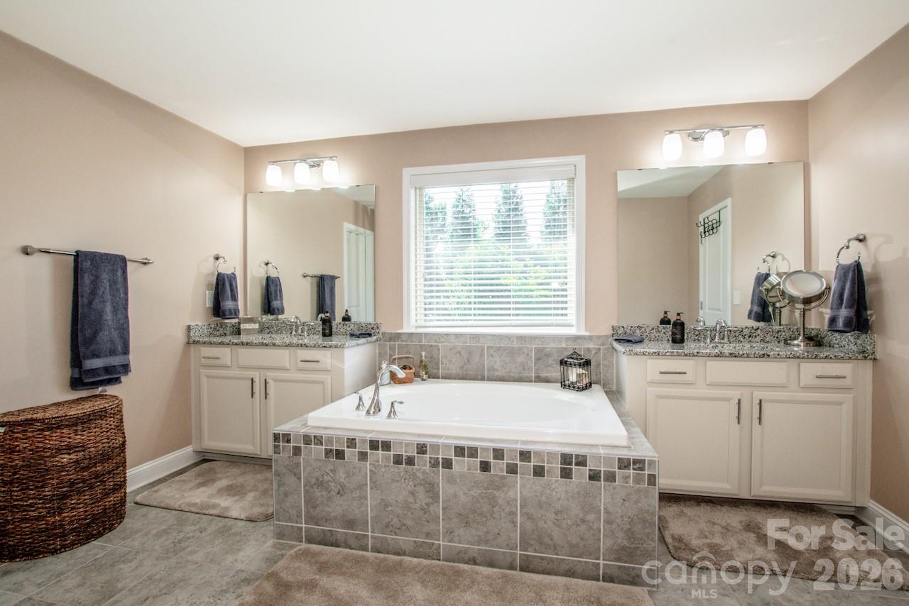 158 Eagles Landing Drive Property Photo 27