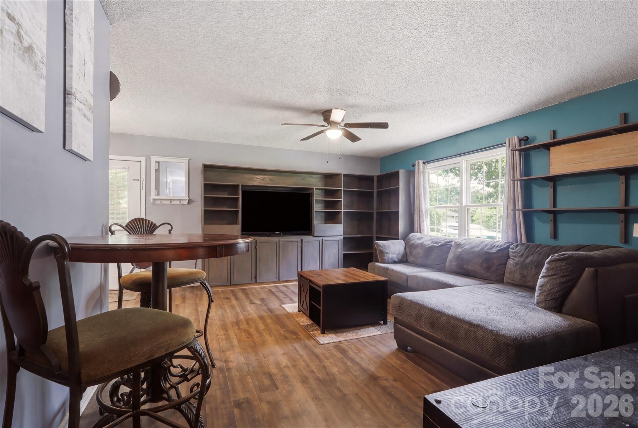 106 N Arlington Avenue Property Photo 9
