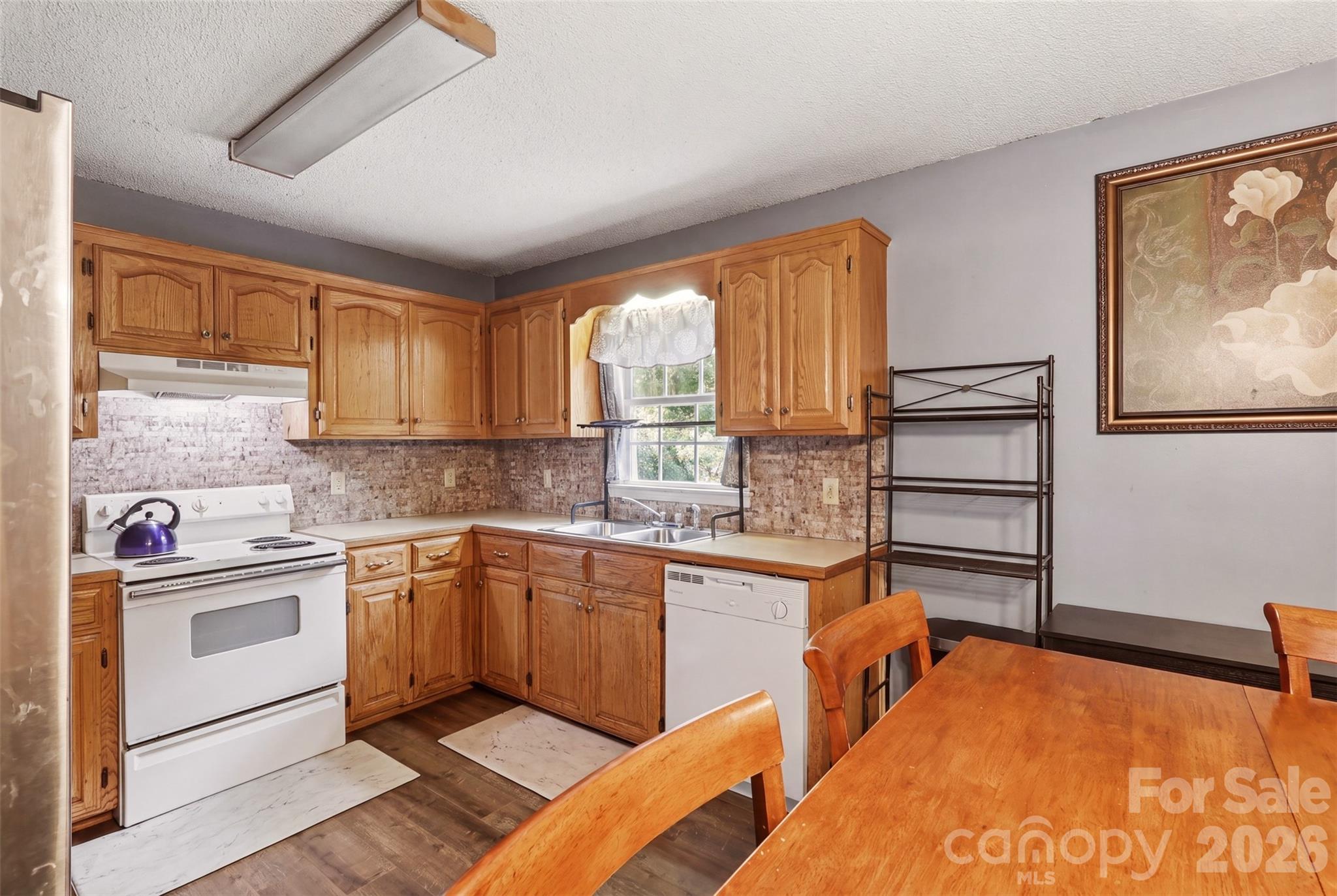 106 N Arlington Avenue Property Photo 14