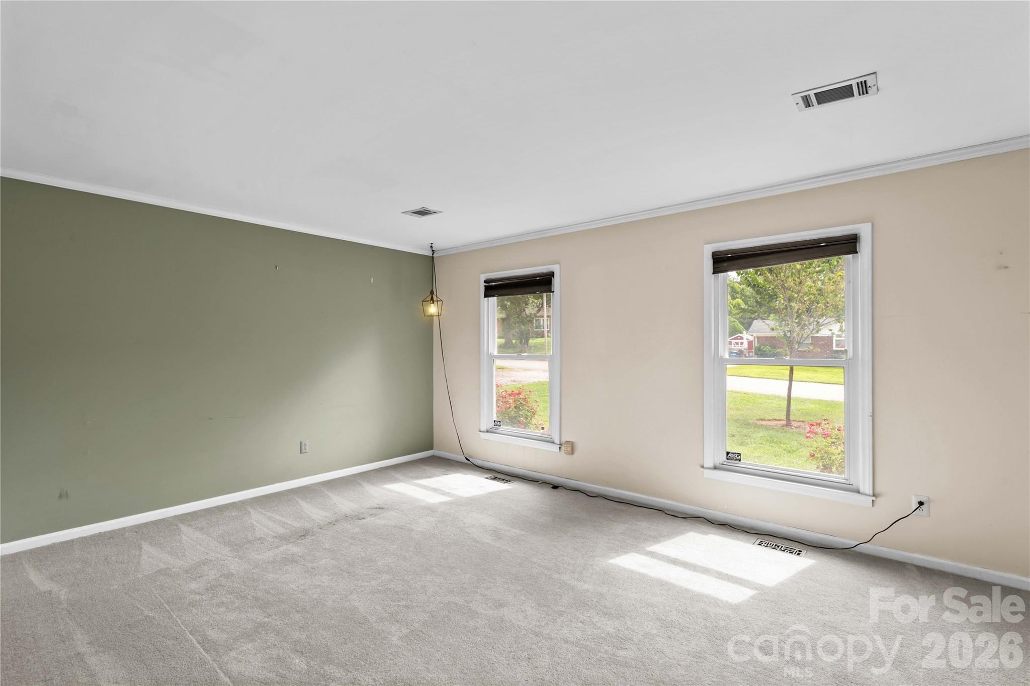 603 Colonial Drive Property Photo 3