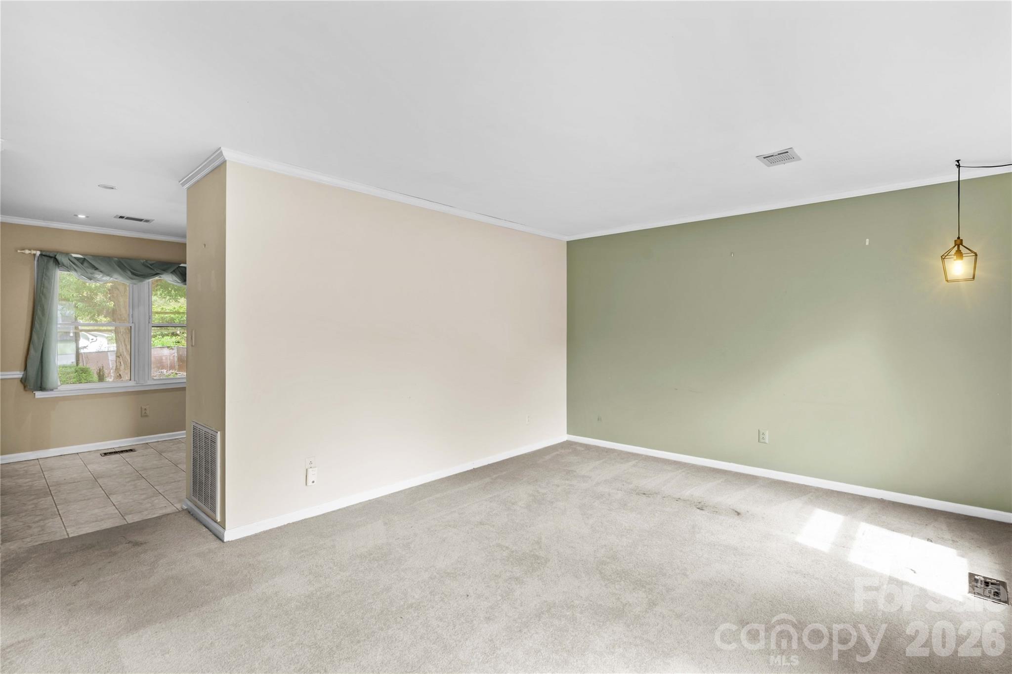 603 Colonial Drive Property Photo 6