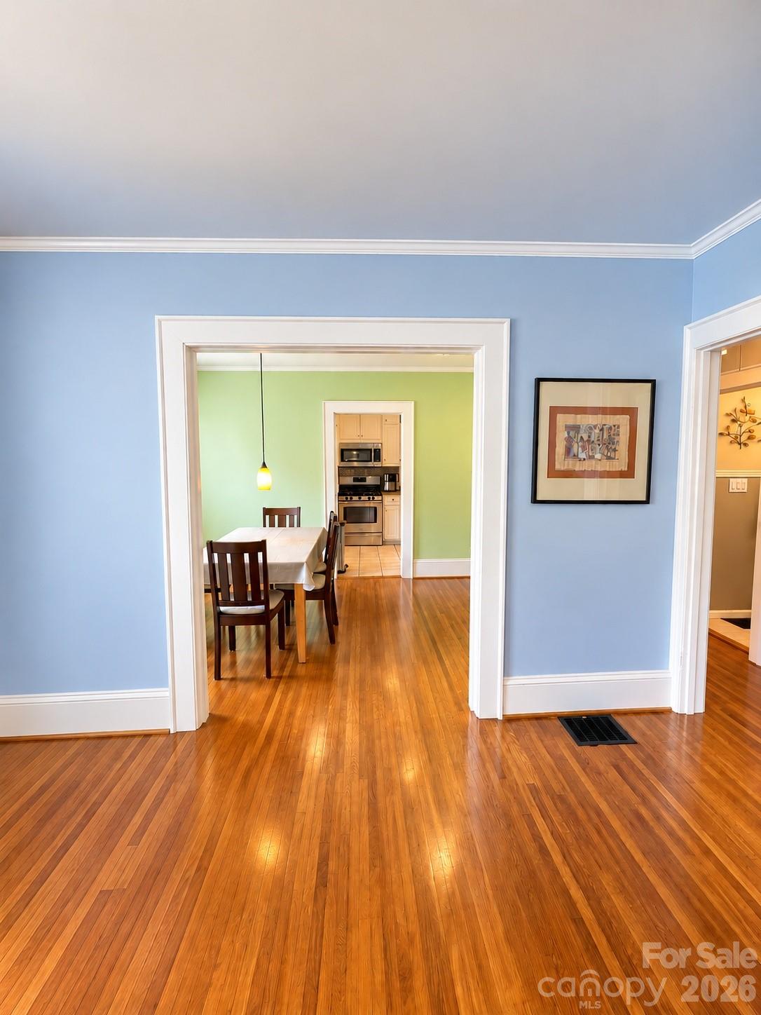 449 Spring Street Property Photo 4
