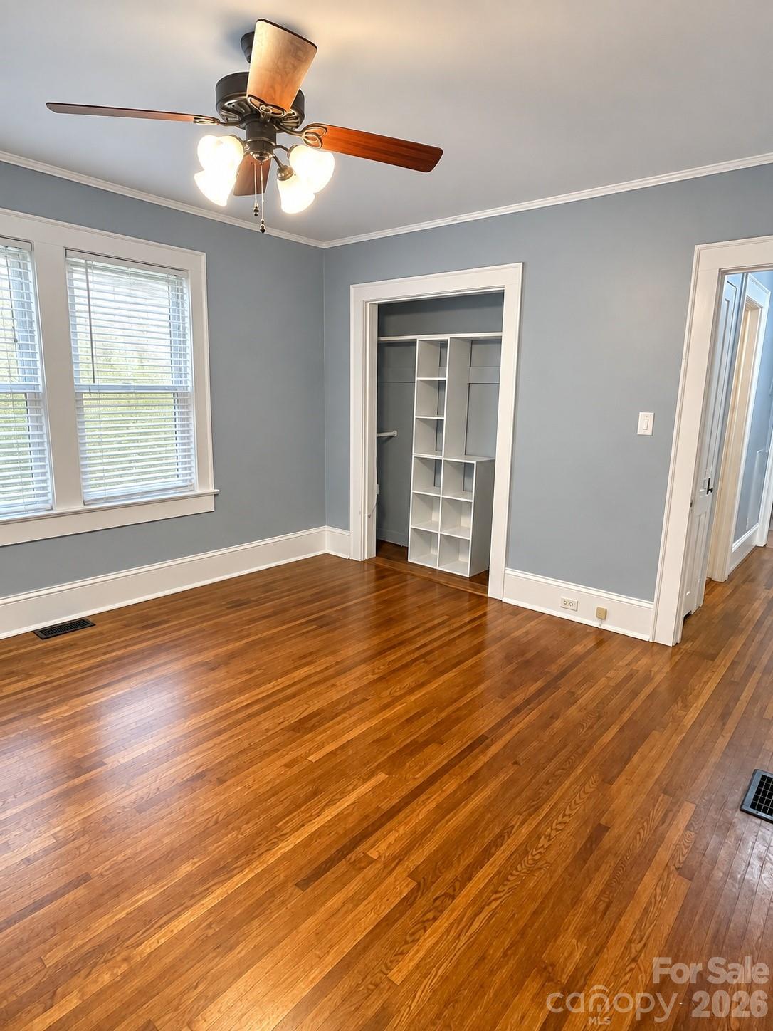 449 Spring Street Property Photo 9