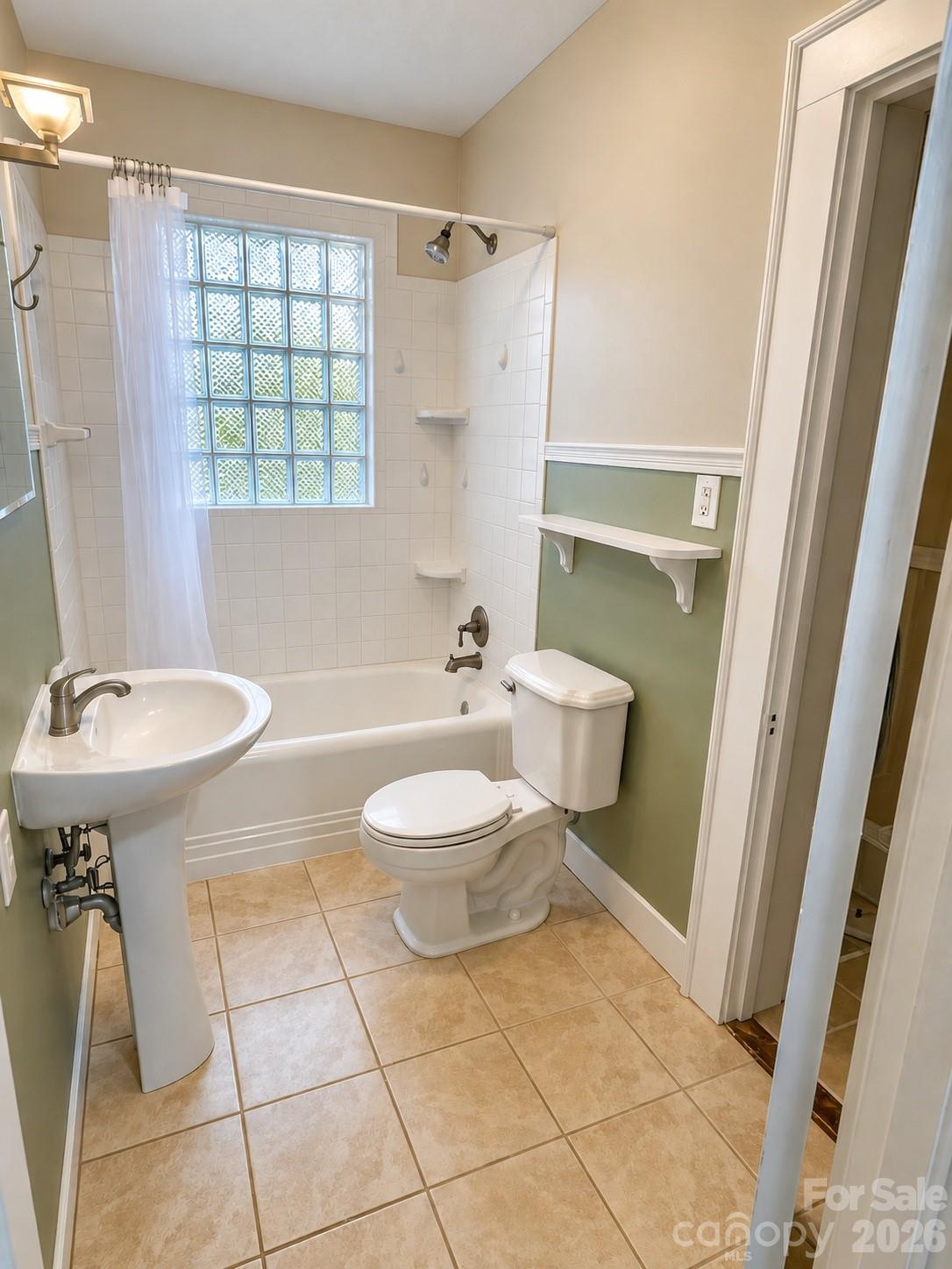 449 Spring Street Property Photo 11