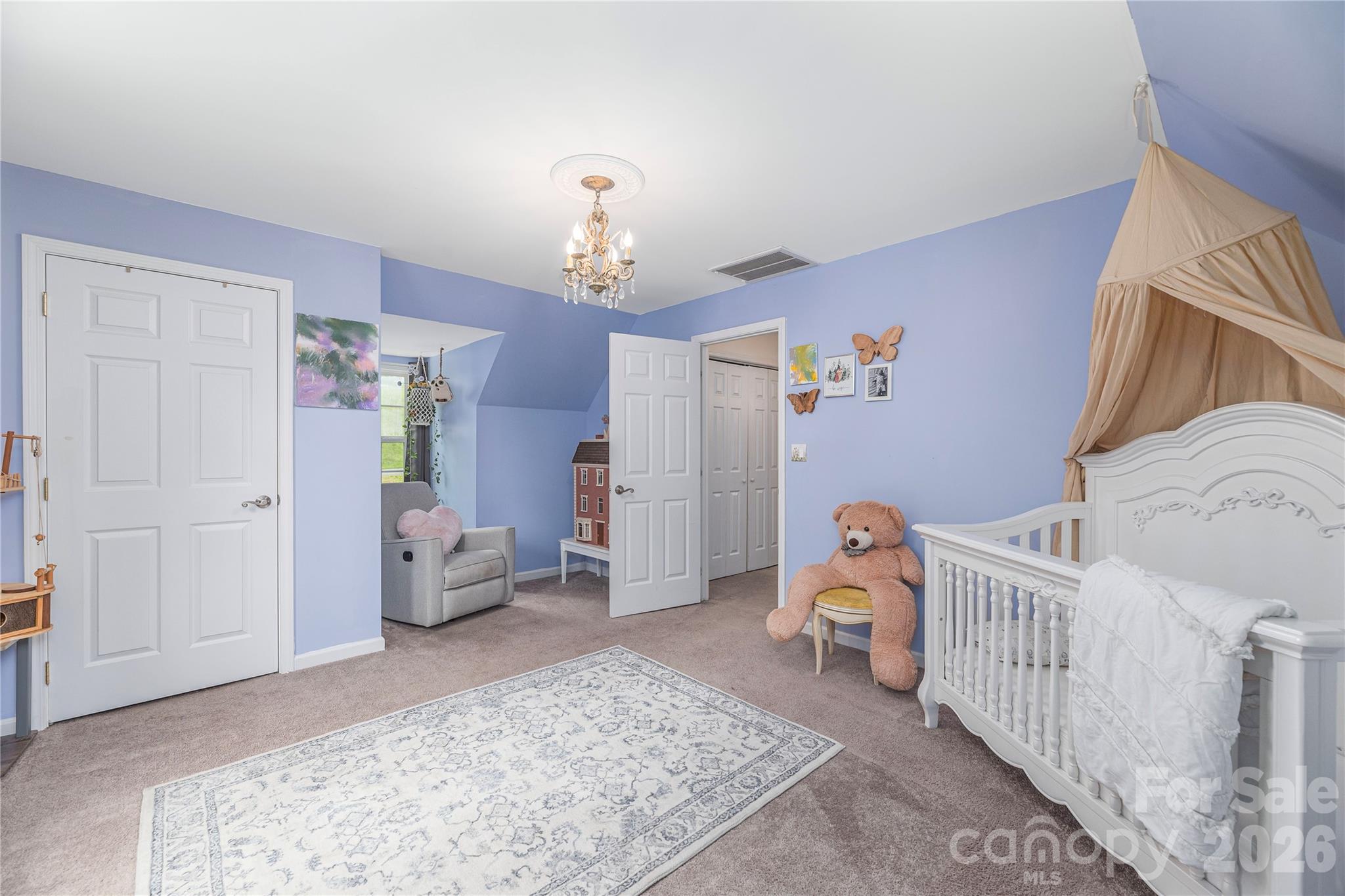 10 E Rolling Acres Drive Property Photo 21