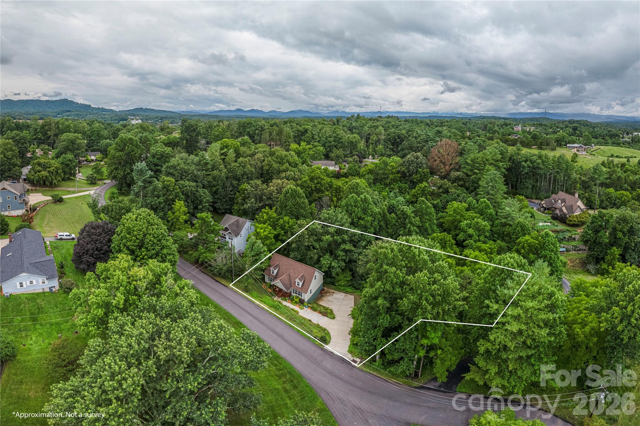 10 E Rolling Acres Drive Property Photo 29