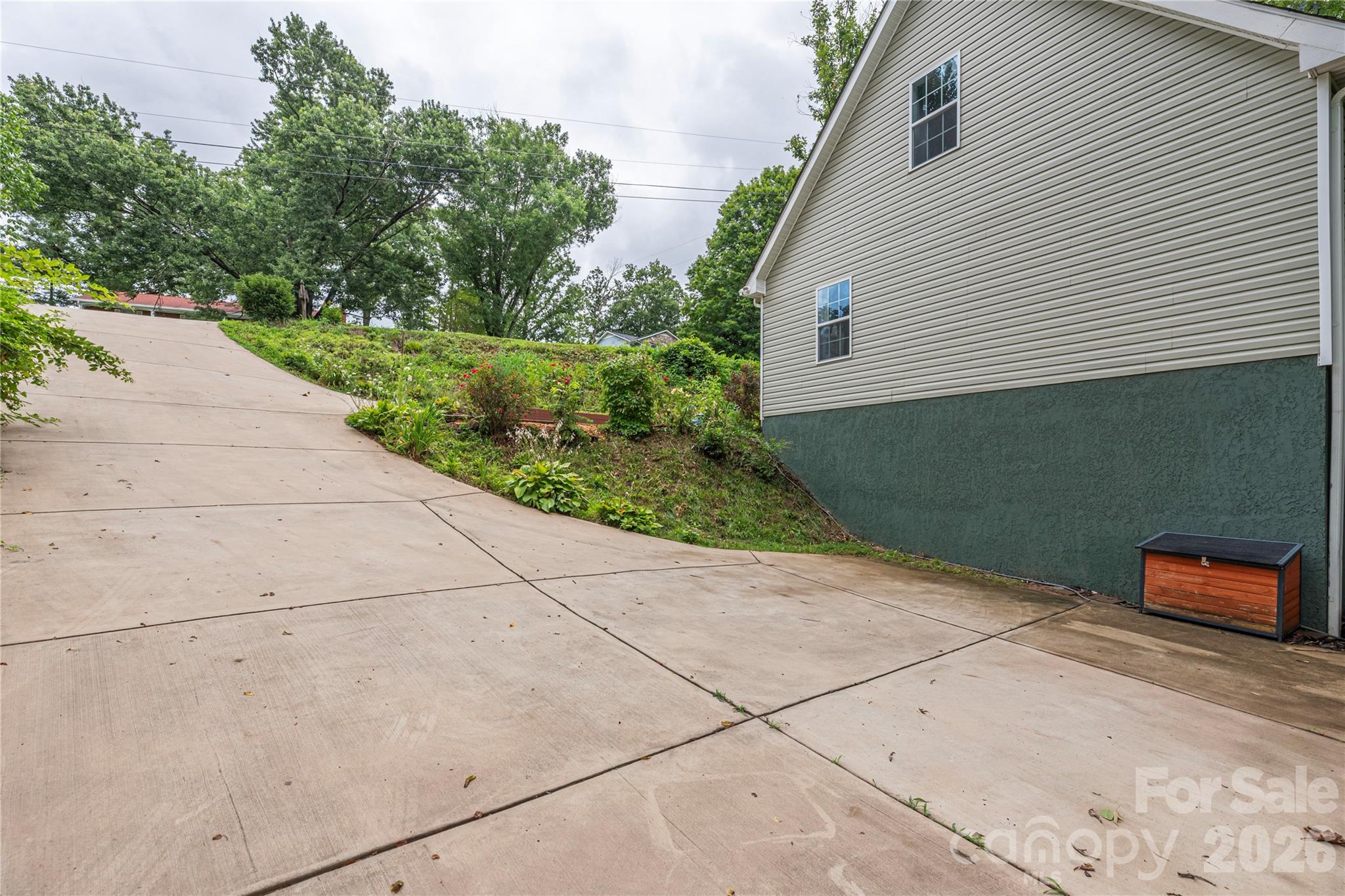 10 E Rolling Acres Drive Property Photo 30