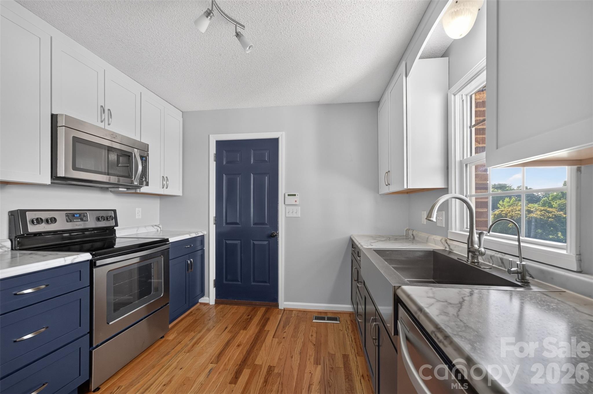 5706 George Hildebran School Road Property Photo 10