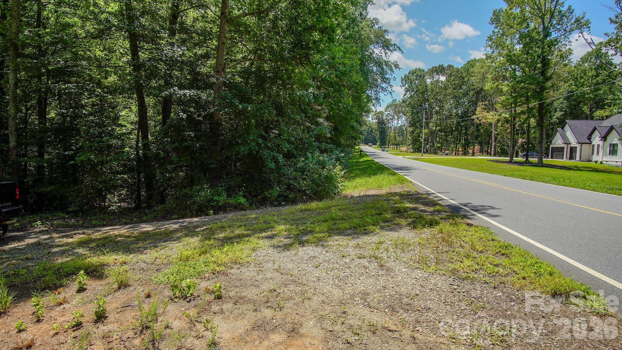 5018 Grassy Creek Road Property Photo 2