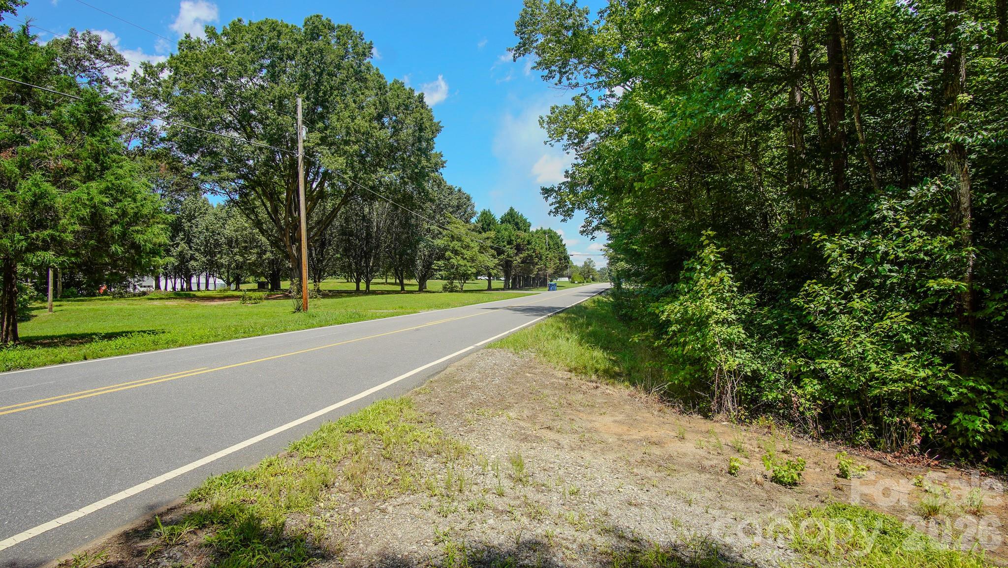 5018 Grassy Creek Road Property Photo 3