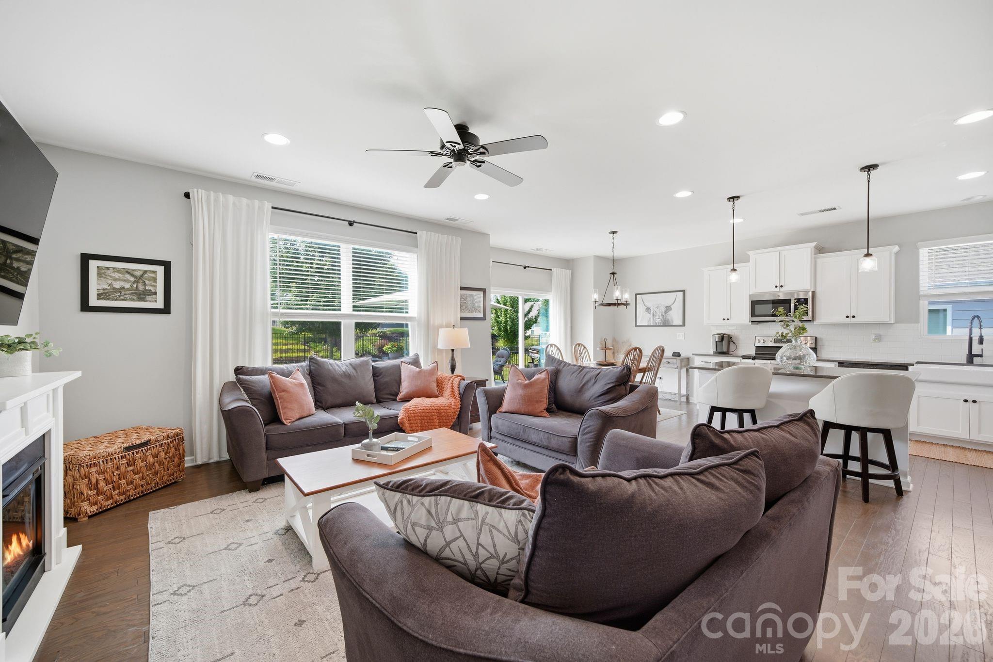 6260 Swanport Road Property Photo 3