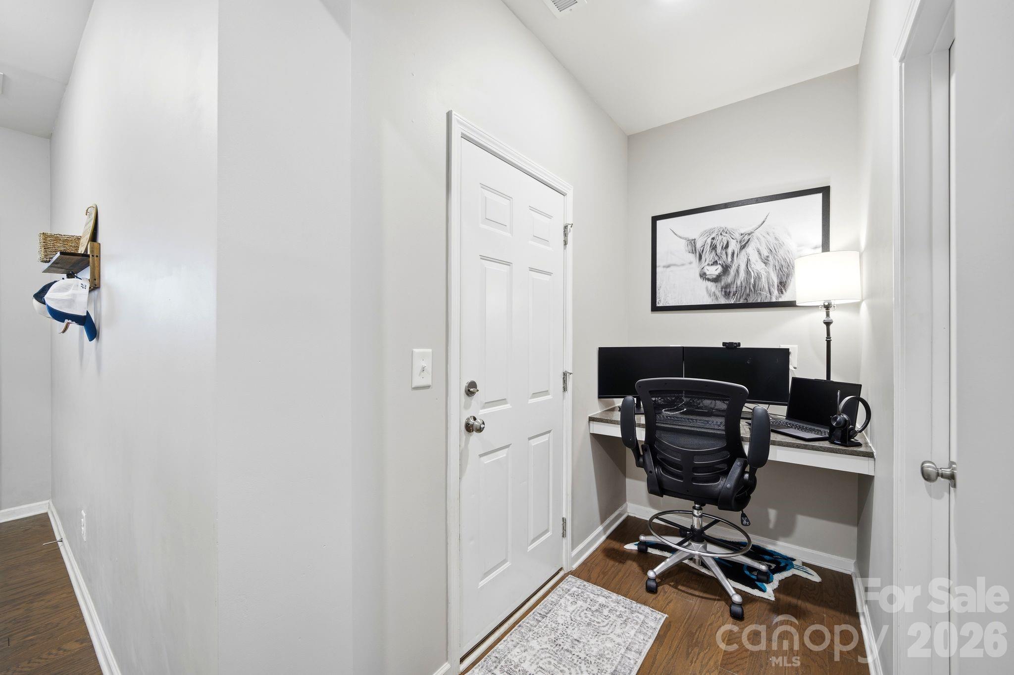 6260 Swanport Road Property Photo 11