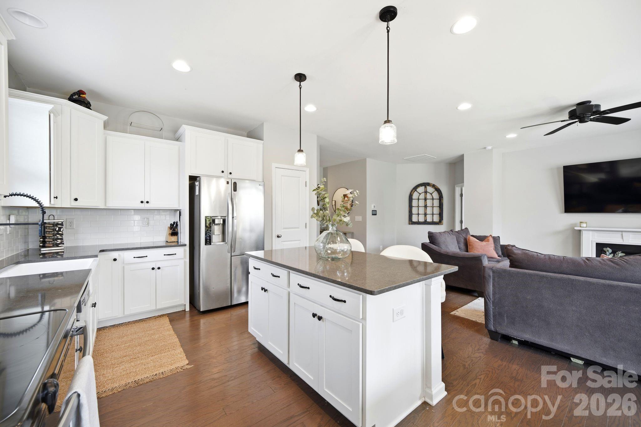 6260 Swanport Road Property Photo 34