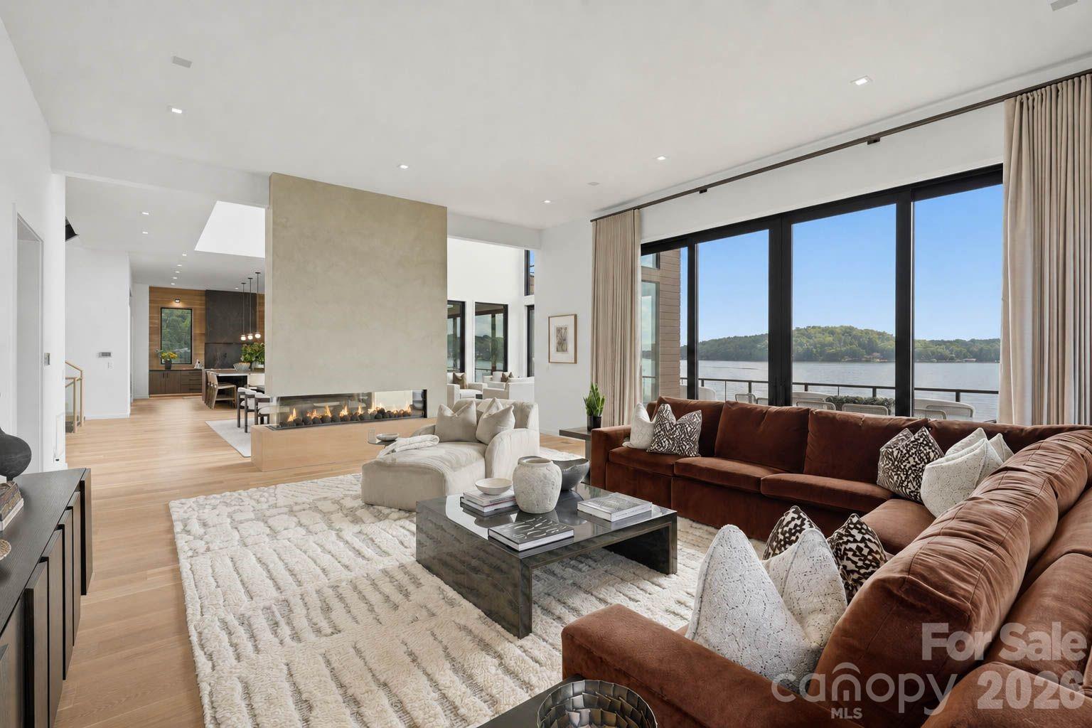123 Cove Point Property Photo 14