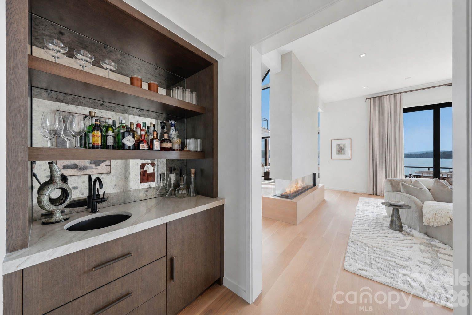 123 Cove Point Property Photo 15