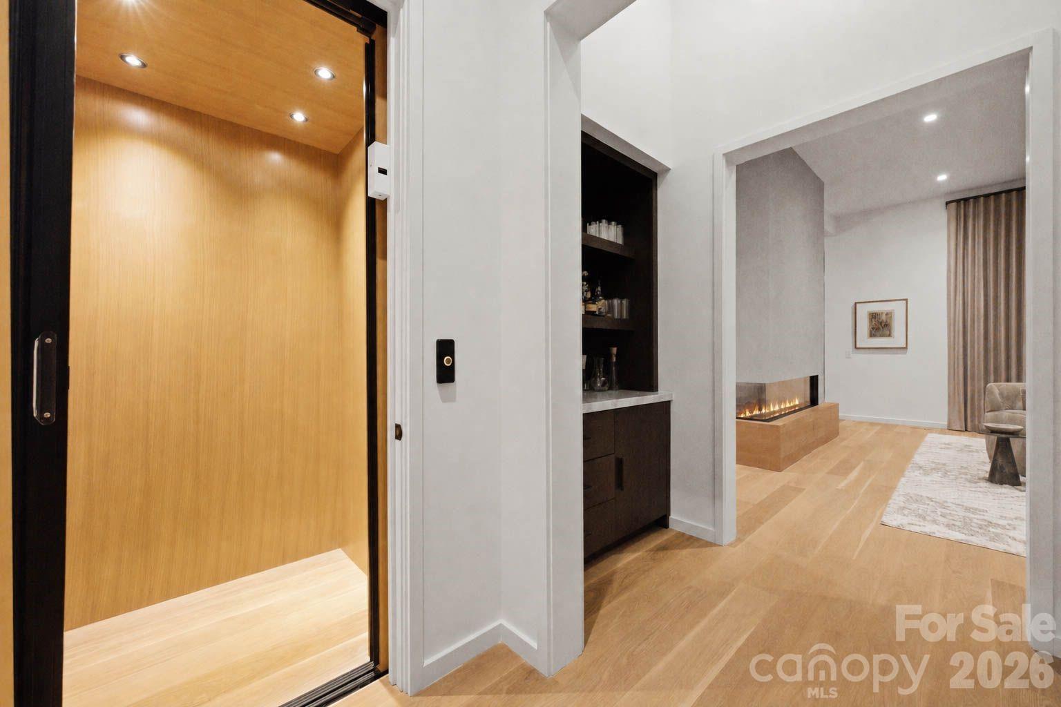 123 Cove Point Property Photo 16