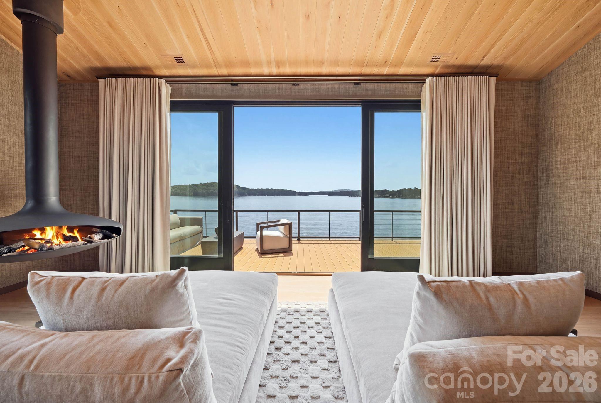 123 Cove Point Property Photo 21