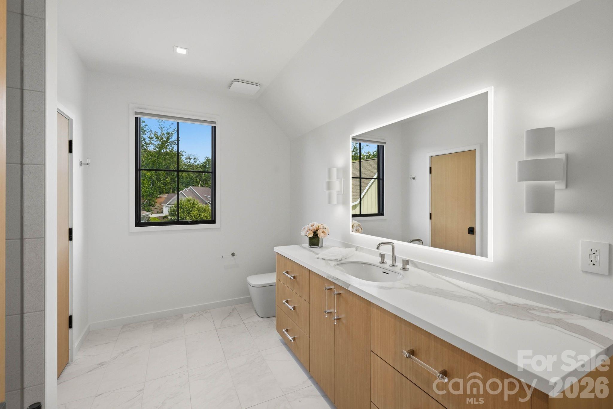 123 Cove Point Property Photo 43