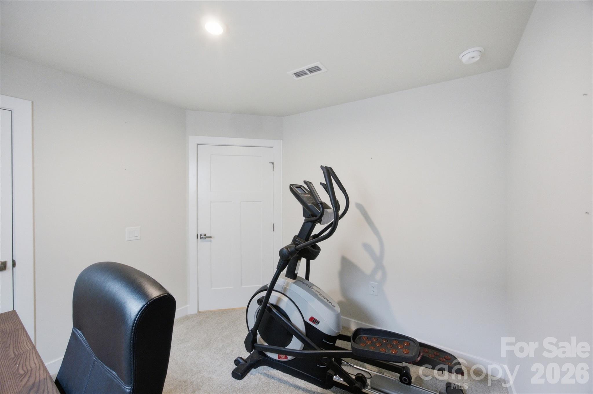 4104 Mackinnon Drive Property Photo 10
