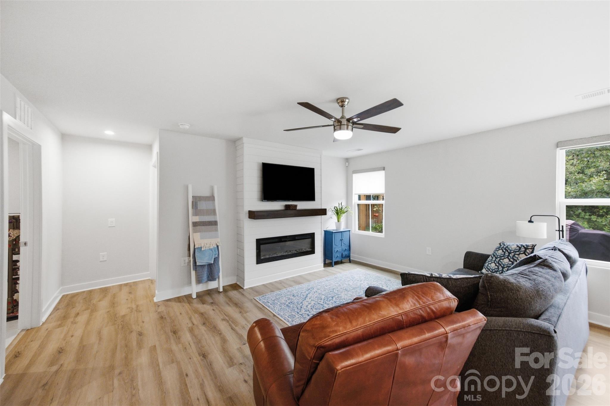 4104 Mackinnon Drive Property Photo 14