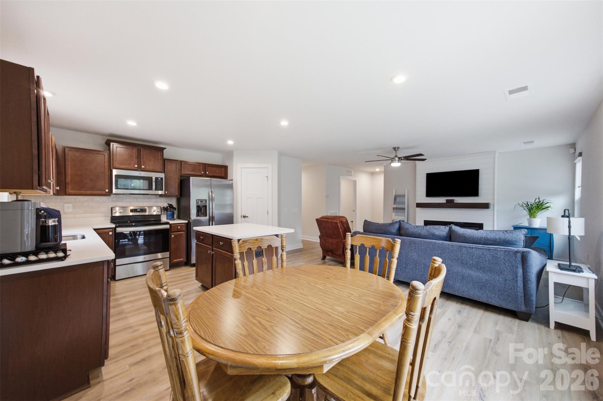4104 Mackinnon Drive Property Photo 23