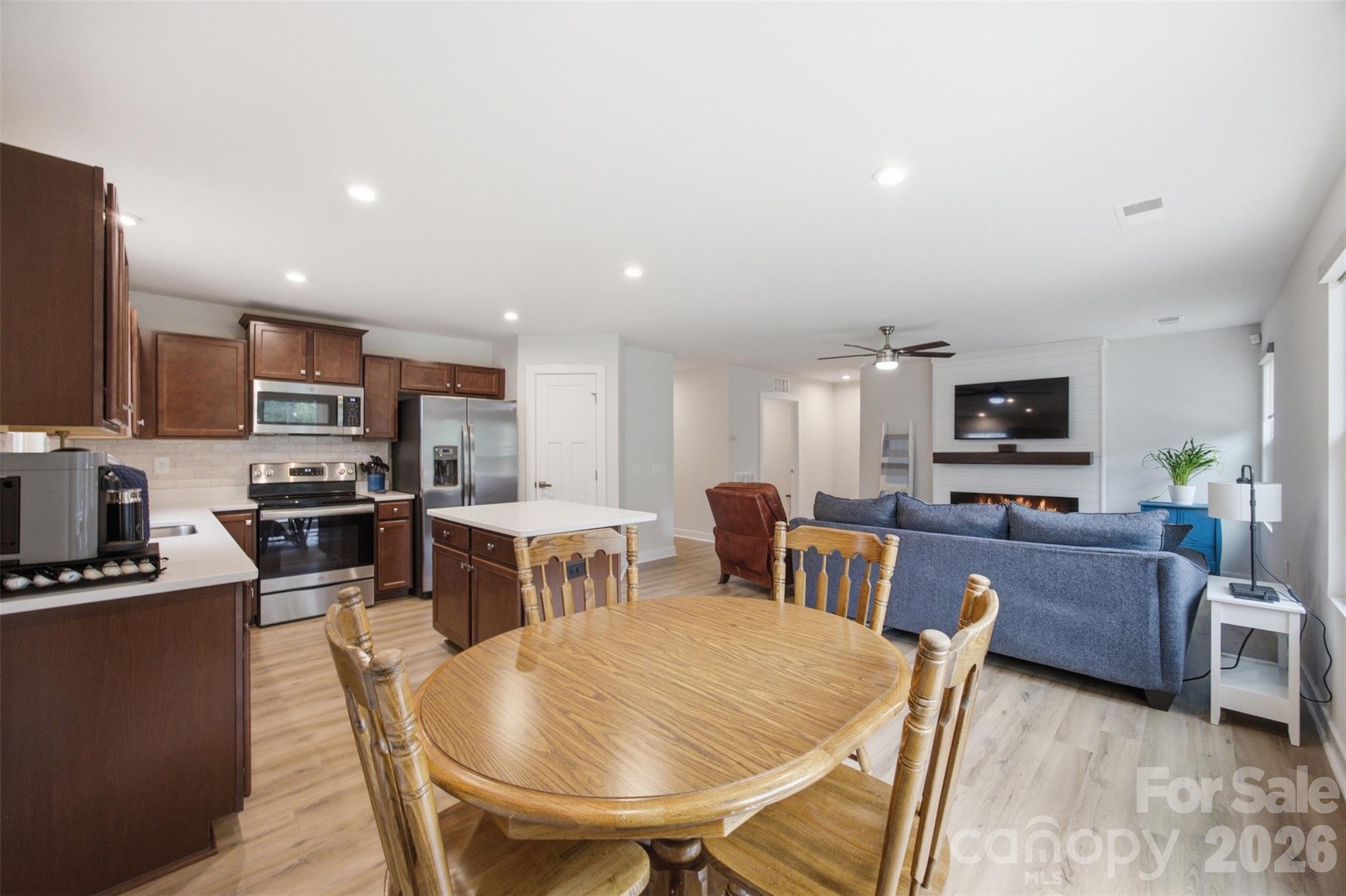 4104 Mackinnon Drive Property Photo 24