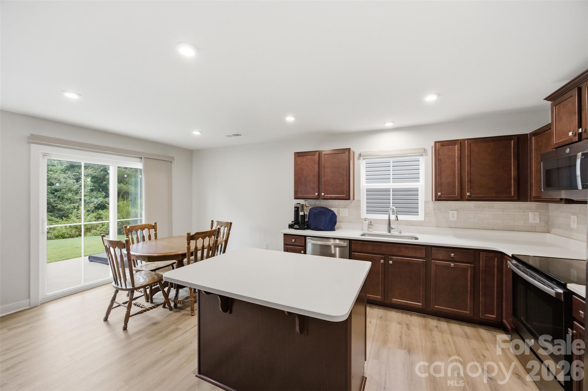 4104 Mackinnon Drive Property Photo 26