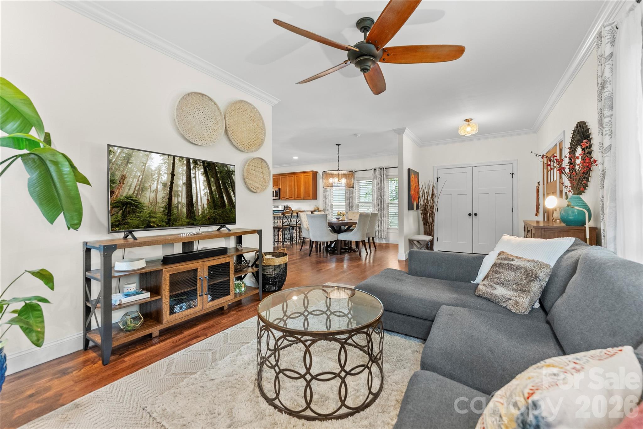 118 Houston Street Property Photo 3