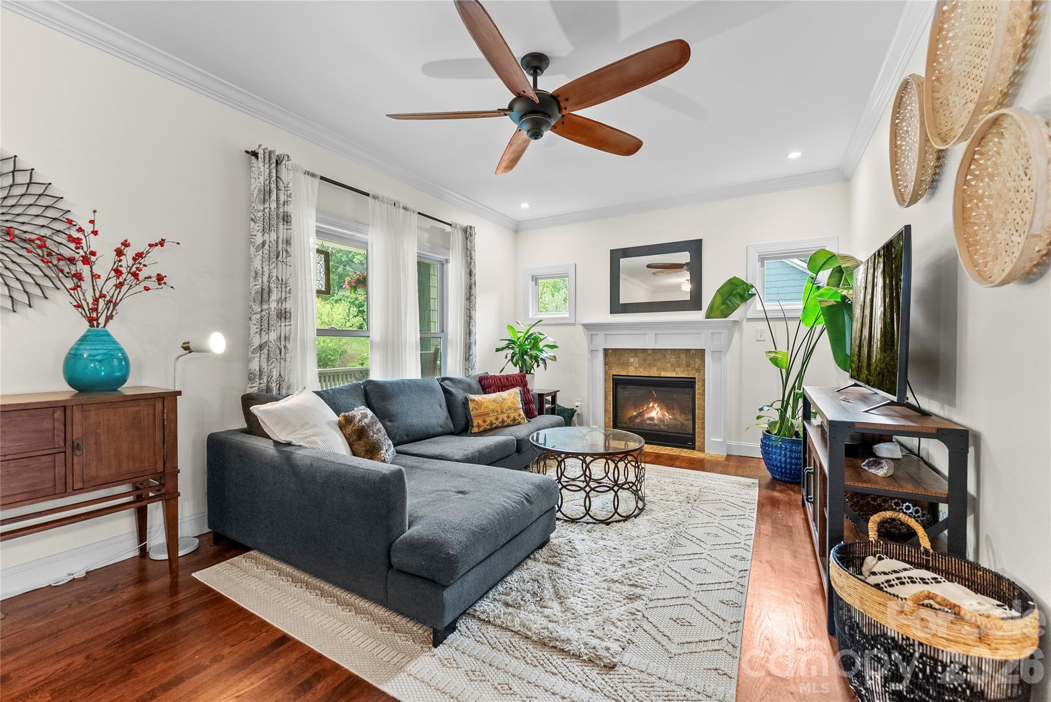 118 Houston Street Property Photo 4