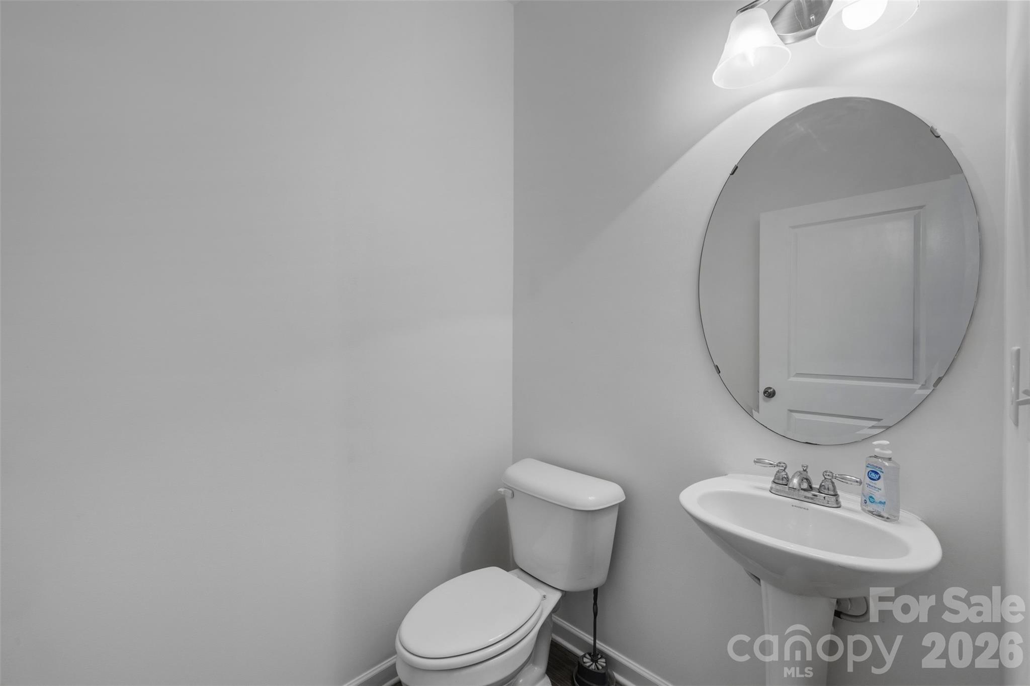 3200 Hickory Grove Drive Property Photo 8